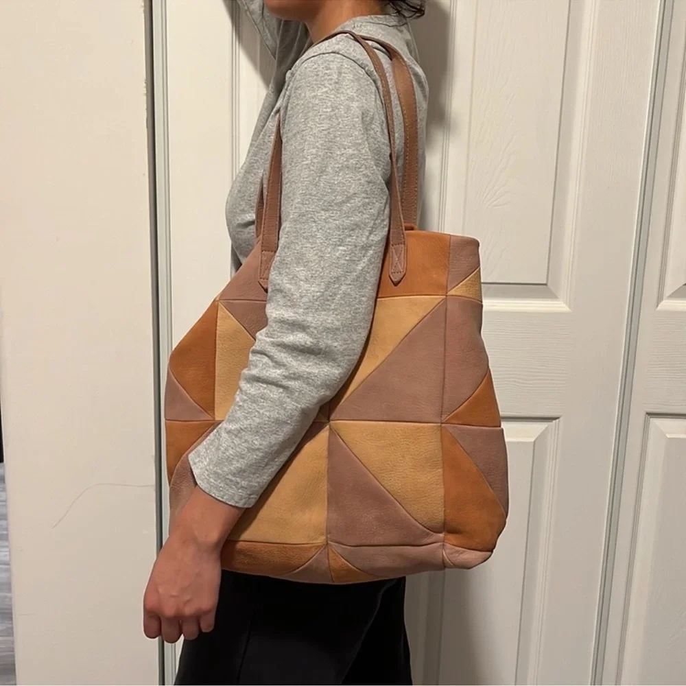 Madewell color block leather tote, NWT - Picture 9 of 10